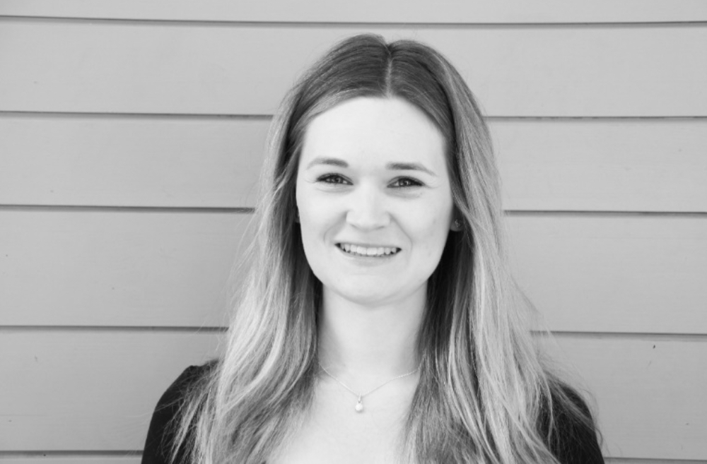 Dieses Bild hat ein leeres Alt-Attribut. Der Dateiname ist Bewerbungsfoto-Bausch.jpg